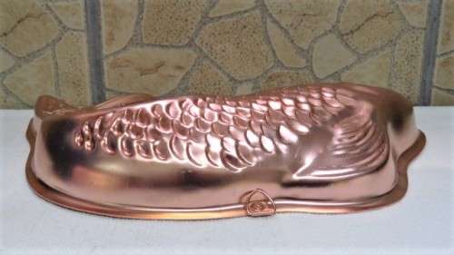 Two Vintage Lightweight Copper Coloured Fish Shaped Jelly Moulds L: 305 mm (RELISTED ITEM)