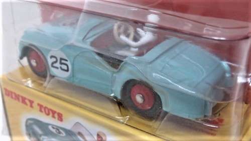 Boxed And Sealed Die Cast DeAgostini Dinky Toys Triumph TR2 Sports #111 Scale 1:43