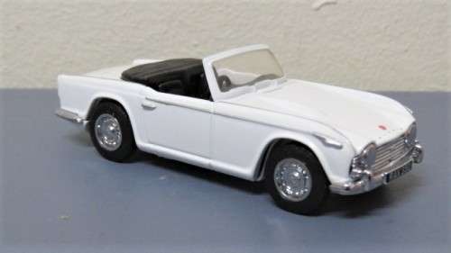Wonderful Boxed Matchbox Dinky Toys Die Cast 1965 Triumph TR4A-IRS #DY-20 Scale 1:43 L: 90 mm