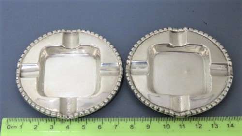 Two Antique .830 Silver Small Round Ashtrays Square Inner Decorative Border D: 70 mm 36 g