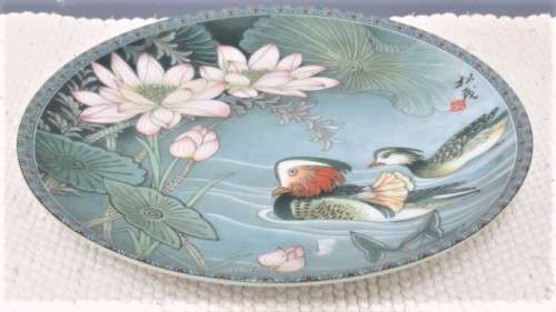 Stunning Vintage 1990 Imperial Jingdezhen Porcelain `Gift of Truth` Collector Plate Signed D: 215 mm