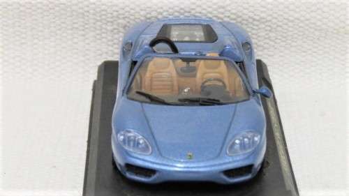 Stunning Die Cast Ferrari 360 Spider No Hard Plastic Cover Made in China Scale 1:43 L: 105 mm