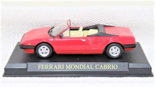 Fabulous Die Cast Ferrari Mondial Cabrio No Hard Plastic Cover Made in China Scale 1:43 L: 105 mm