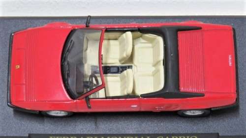 Fabulous Die Cast Ferrari Mondial Cabrio No Hard Plastic Cover Made in China Scale 1:43 L: 105 mm
