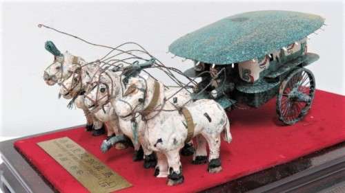 Superb Vintage Boxed Bronze Chariot of Emperor Qin Shi Huang`s Mausoleum Replica (No 2) 1:16