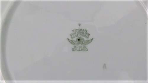 Lovely Vintage Tuscan Fine Bone China Square Plate Tab Handles Gold Gilt Trim 220 x 220 mm