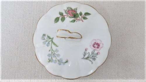 Wonderful Vintage Aynsley `Wild Tudor` Fine Bone China Lidded Powder/Trinket Pot 113 x 55 mm
