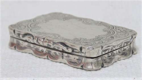 Superb Antique Hallmarked Birmingham George Unite 1881-82 Silver Snuff Box 65 x 40 mm (58 g)