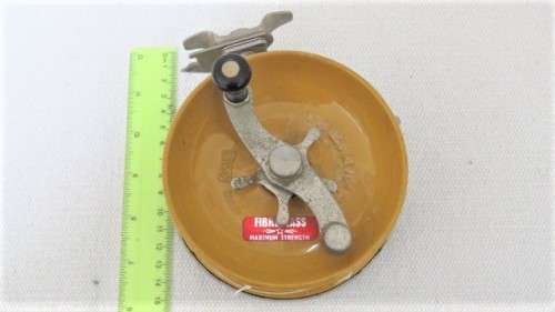 Vintage 1980s Charles Alvey & Son Brisbane Australia Fibreglass Fishing Reel (500 C5 7) SOLD AS IS