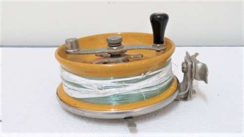 Vintage 1980s Charles Alvey & Son Brisbane Australia Fibreglass Fishing Reel (500 C5 7) SOLD AS IS