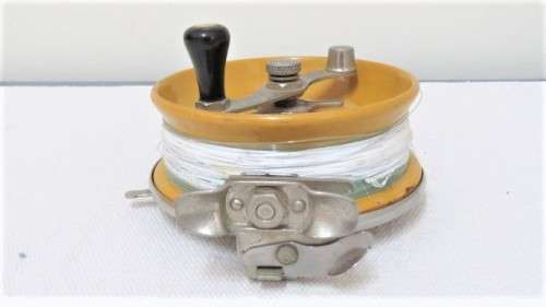 Vintage 1980s Charles Alvey & Son Brisbane Australia Fibreglass Fishing Reel (500 C5 7) SOLD AS IS