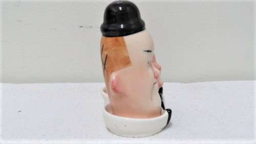 Wonderful Vintage Beswick Laurel And Hardy Salt/Pepper Cruet Set With Stand 9,5 x 12 cm