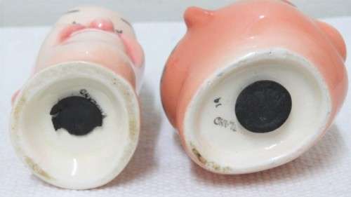 Wonderful Vintage Beswick Laurel And Hardy Salt/Pepper Cruet Set With Stand 9,5 x 12 cm