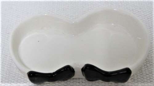 Wonderful Vintage Beswick Laurel And Hardy Salt/Pepper Cruet Set With Stand 9,5 x 12 cm