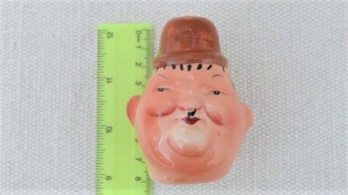 Wonderful Vintage Beswick Laurel And Hardy Salt/Pepper Cruet Set With Stand 9,5 x 12 cm