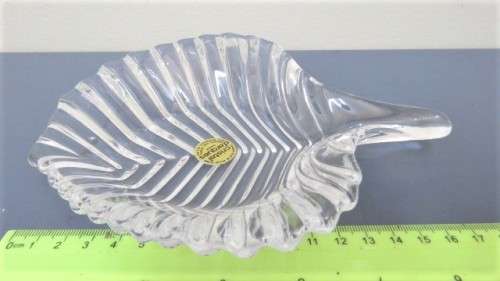 Vintage Cristal D`Arques France Genuine Lead Crystal Glass Leaf-Shaped Dish 175 x 140 mm