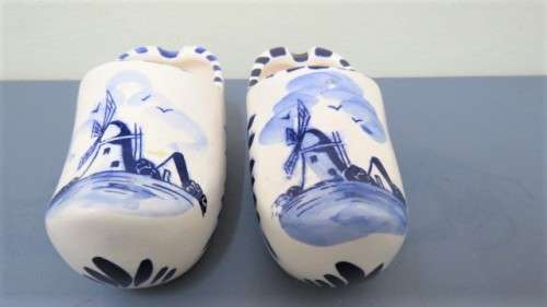 Two Fabulous Vintage Elweco Hand Painted Delft Blue Dutch Clog Ashtrays 135 x 55 mm