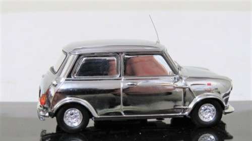 Boxed Ixo Models Die Cast Mini Cooper 1999 `David Bowie` 40th Anniversary Mini Celebrations 1:43