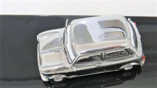 Boxed Ixo Models Die Cast Mini Cooper 1999 `David Bowie` 40th Anniversary Mini Celebrations 1:43