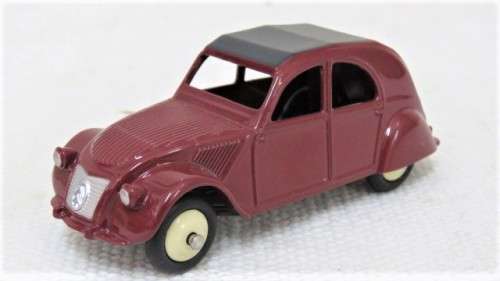Superb Boxed Dinky Toys DeAgostini Die Cast 2 CV Citroen #24 T Scale 1:43 L: 89 mm