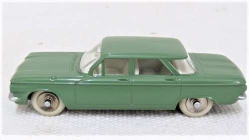 Boxed Dinky Toys Editions Atlas Die Cast Chevrolet `Corvair` #552 Scale 1:43 L: 105 mm
