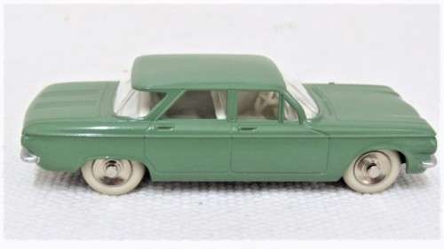 Boxed Dinky Toys Editions Atlas Die Cast Chevrolet `Corvair` #552 Scale 1:43 L: 105 mm