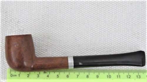 Awesome Vintage Tobacco Pipe Stand With Four Pipes Details in Description
