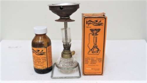 Fantastic Vintage Vapo-Cresolene Burner Lamp With Boxed Bottle of Cresolene Liquid H: 165 mm