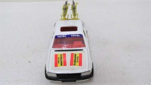 Rare 1981 Corgi D/Cast Peugeot 505 STI `Tour De France` Team Car Bikes/Riders 1:36 No Box SOLD AS IS