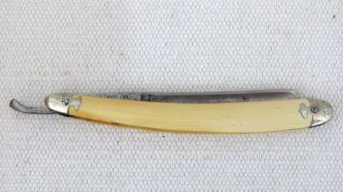 Vintage Boxed Kropp Cutthroat Straight Razor Bakelite Handle Made in England Ground in Hamburg 24 cm