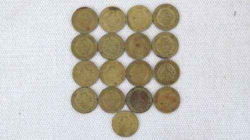 Lot of Seventeen Republic Of South Africa Half Cent Coins Details in Description