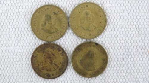 Lot of Seventeen Republic Of South Africa Half Cent Coins Details in Description