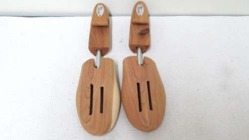 Stunning Vintage Pair Of Allen Edmonds USA Full-Toe Cedar Shoe Trees Size XL L: 34 cm
