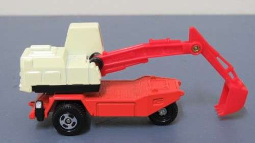 Vintage Tomy Tomica Die Cast 1979 Yutani Shovel TY45 #51 No Box Scale 1:90 L: 70 mm SOLD AS IS
