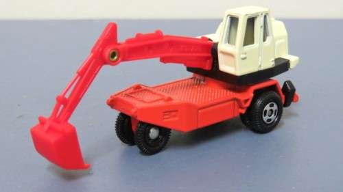 Vintage Tomy Tomica Die Cast 1979 Yutani Shovel TY45 #51 No Box Scale 1:90 L: 70 mm SOLD AS IS
