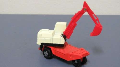 Vintage Tomy Tomica Die Cast 1979 Yutani Shovel TY45 #51 No Box Scale 1:90 L: 70 mm SOLD AS IS