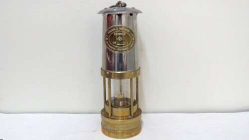 Superb Vintage E. Thomas & Williams Ltd Authentic Brass/Stainless Steel Miner`s Oil Lamp In Holder
