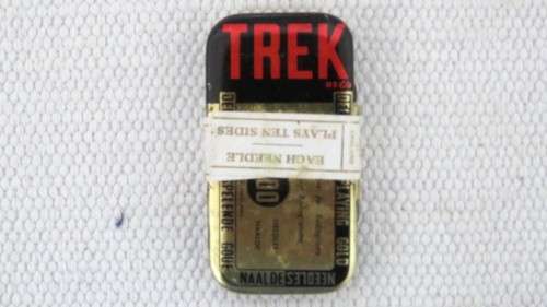 Five Sealed Tins of Vintage Trek `Deluxe Long Playing Gold` Radiogram Needles 100 Needles Per Box