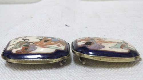 Beautiful Antique Japanese Satsuma Hand Painted Porcelain Enamel Belt Buckle (Two Parts) 5 x 5 cm