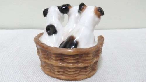 Vintage 1940`s Royal Doulton `Terrier Puppies In Basket` Porcelain Figurine HN 2588 80 x 75 mm