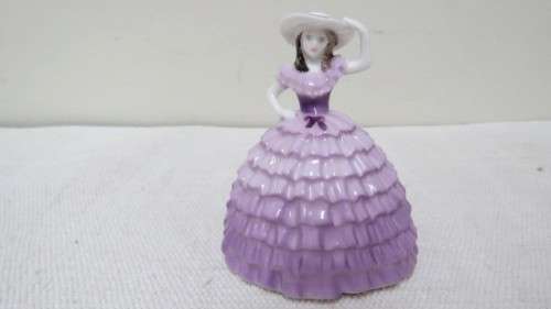Gorgeous Vintage Coalport 1996 Minuettes `Chloe` Porcelain Figurine By Martin Evans H: 95 mm
