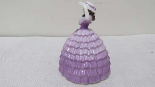 Gorgeous Vintage Coalport 1996 Minuettes `Chloe` Porcelain Figurine By Martin Evans H: 95 mm