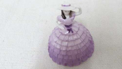 Gorgeous Vintage Coalport 1996 Minuettes `Chloe` Porcelain Figurine By Martin Evans H: 95 mm