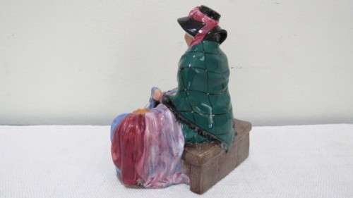 Stunning Rare Vintage 1948 Royal Doulton `Silks And Ribbons` HN 2017 Porcelain Figurine H: 160 mm
