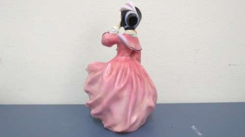 Beautiful Vintage Royal Doulton `Spring Morning` Porcelain Figurine H: 190 mm