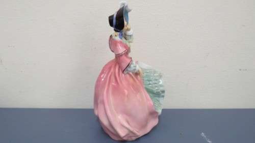 Beautiful Vintage Royal Doulton `Spring Morning` Porcelain Figurine H: 190 mm