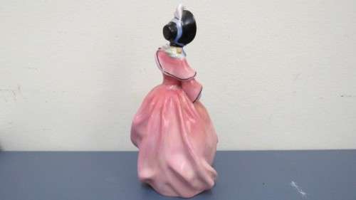 Beautiful Vintage Royal Doulton `Spring Morning` Porcelain Figurine H: 190 mm