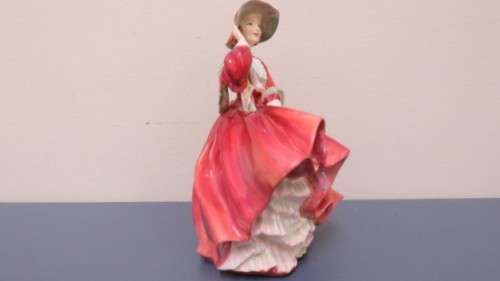 Stunning Vintage 1930s Royal Doulton `Top O` The Hill` Porcelain Figurine HN 1834 H: 195 mm