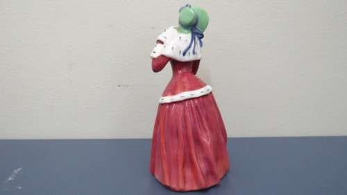 Beautiful Vintage 1990s Royal Doulton `Christmas Morn` Porcelain Figurine By Peggy Davies HN 1992