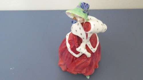 Beautiful Vintage 1990s Royal Doulton `Christmas Morn` Porcelain Figurine By Peggy Davies HN 1992